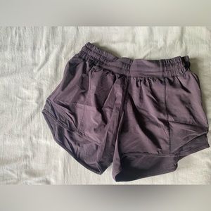 Lululemon black shorts size 4